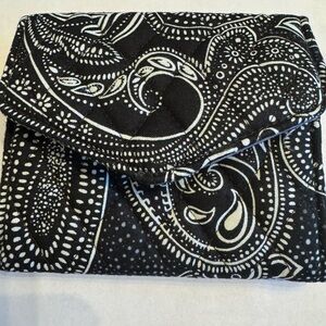 Black and White Paisley Women's Bag